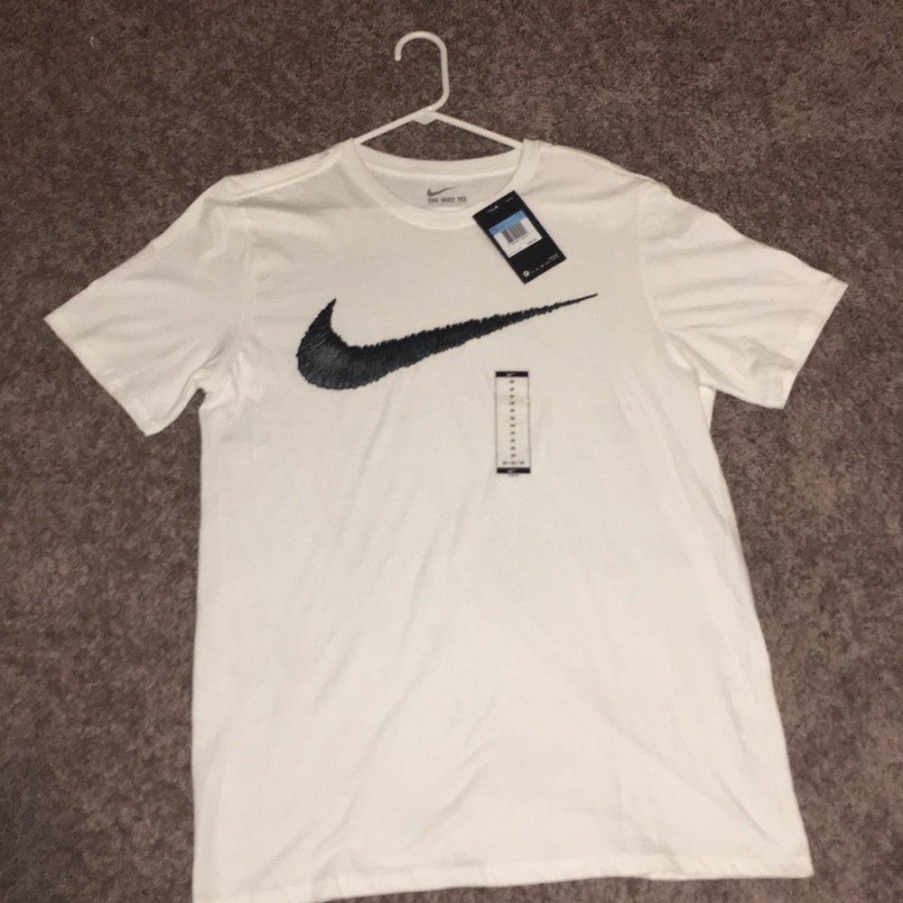 Nike t shirt